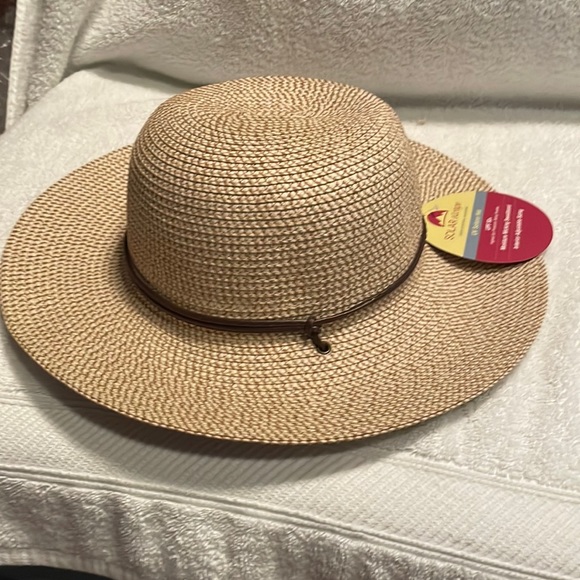 SOLAR Escape Accessories - UPF 50+ UV Hat!